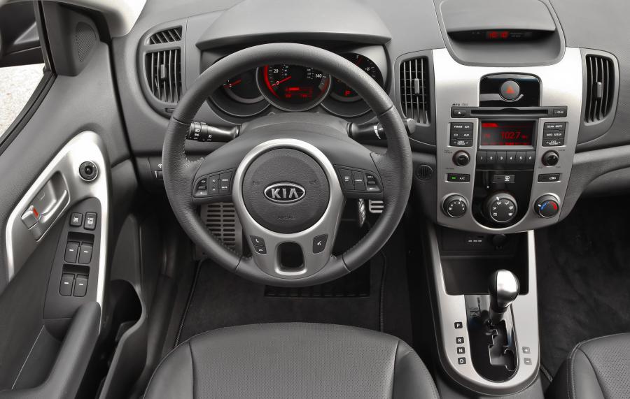  Kia Forte 2009 года  (фото 105 из 128)